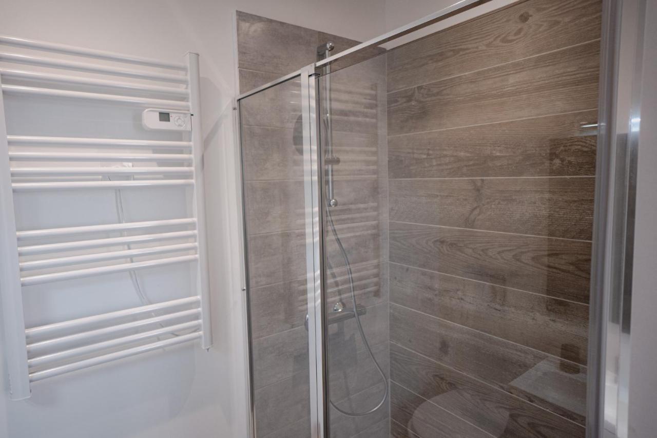 Appartement Cozy Avec Stationnement Gratuit Saint-Andre-les-Vergers Luaran gambar